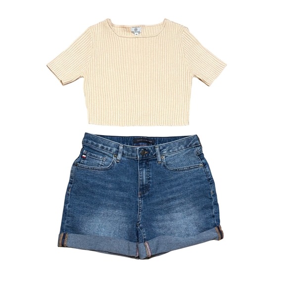 Pink Diamond Cream Knit Sweater Crop Top Ribbed Short Sleeve Crew Neck Casual - Picture 1 of 6